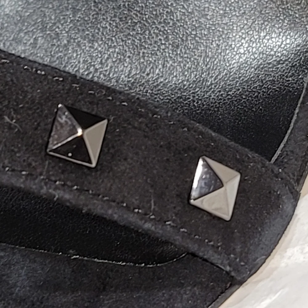 Vaneli Tulla Sandals